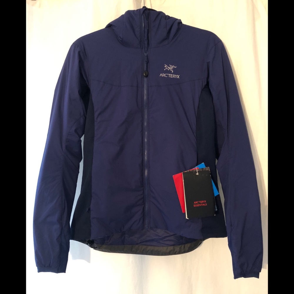 Arc’teryx Atom Insulated Hoodie Womens Medium Navy